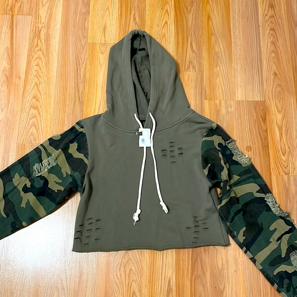Ruby And Jenna Camo Cropped Sweatshirt